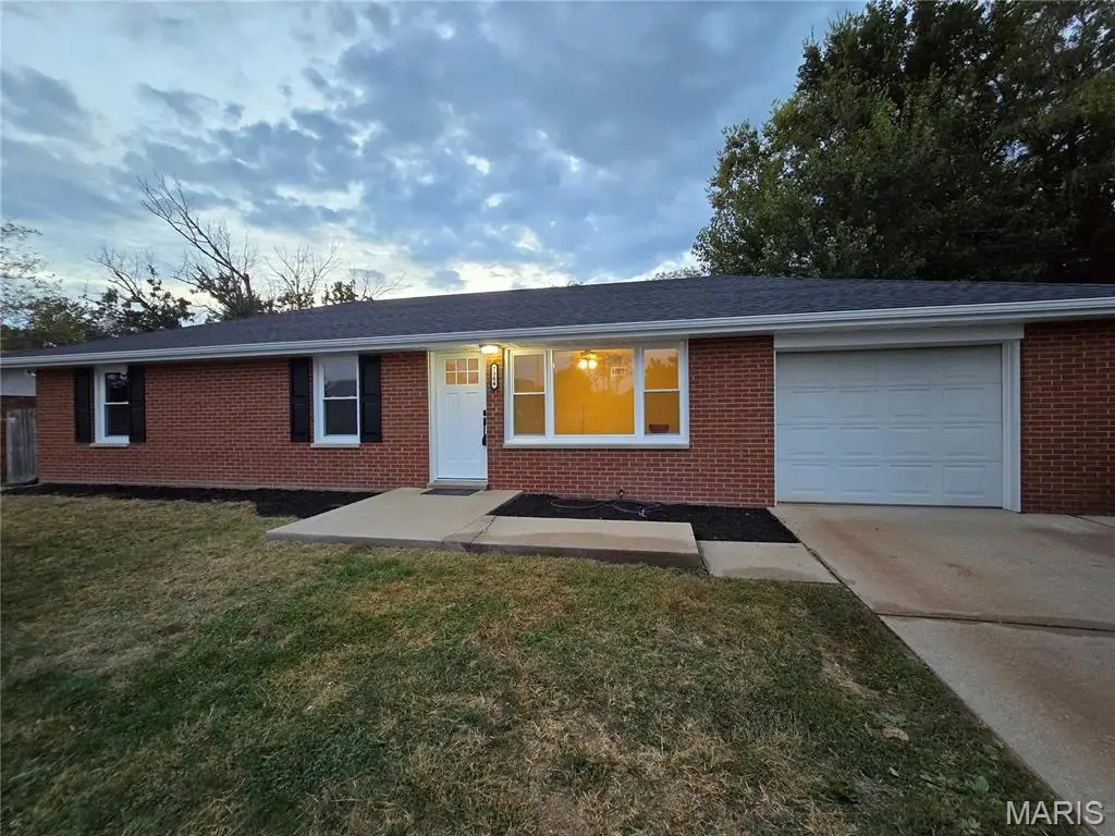 7304 Montclair Avenue, Godfrey, IL 62035 - Image #1