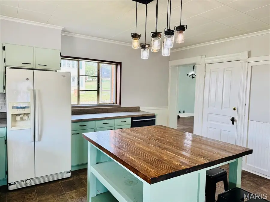 3331 Saint Marys Avenue, Hannibal, MO 63401 - Image #3