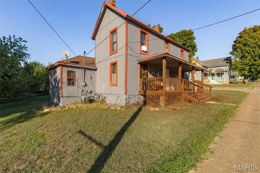 318 E Marvin Avenue, Fredericktown, MO 63645 - Image #3