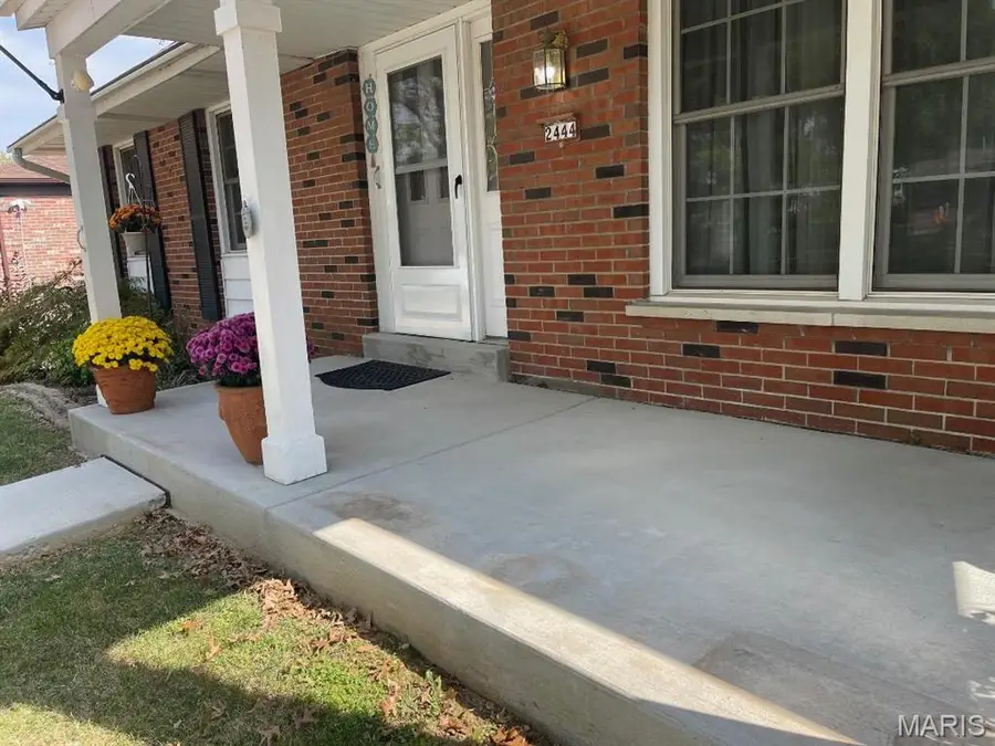 2444 Via Miralesta Drive, Saint Louis, MO 63125 - Image #3