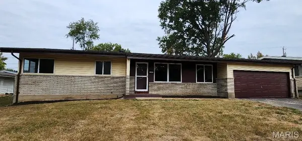 2241 Luxmore Drive, St Louis, MO 63136