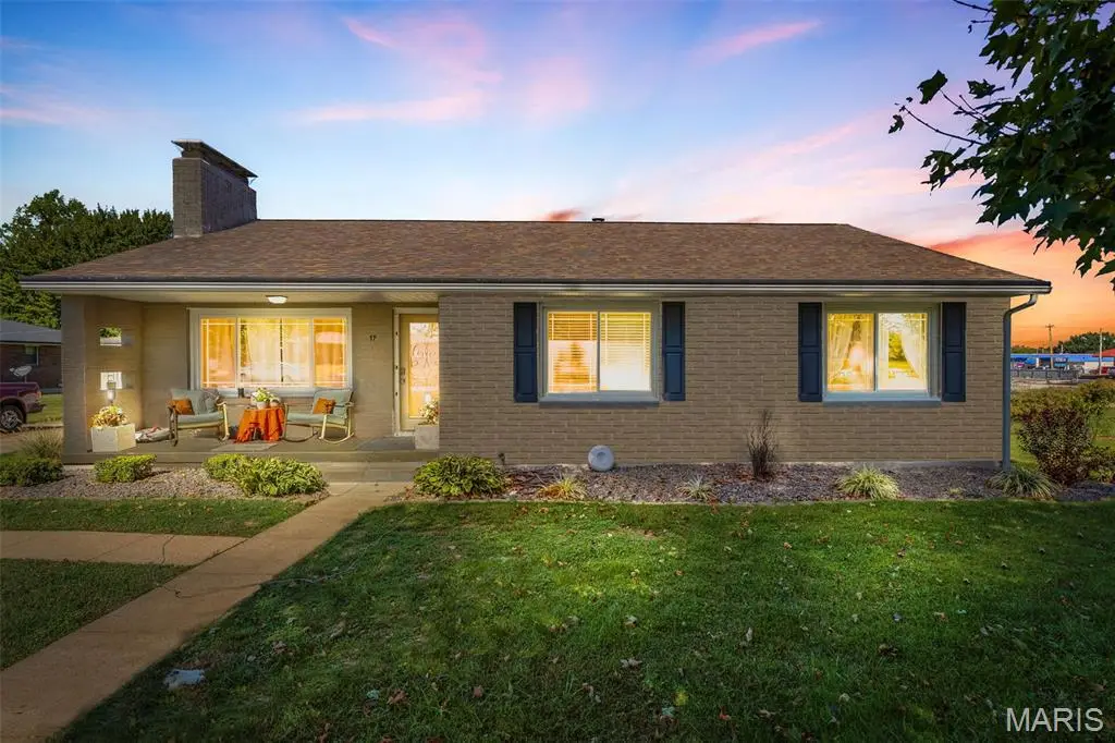 17 Airline Drive, Farmington, MO 63640 - Image #1