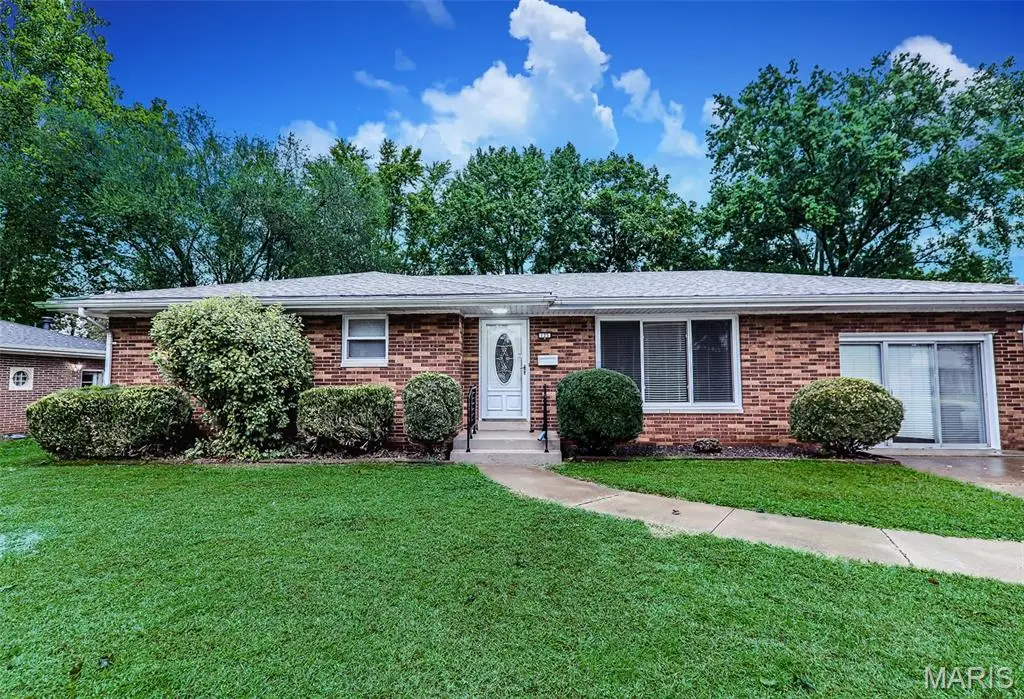 125 Barrington Drive, Belleville, IL 62223 - Image #1