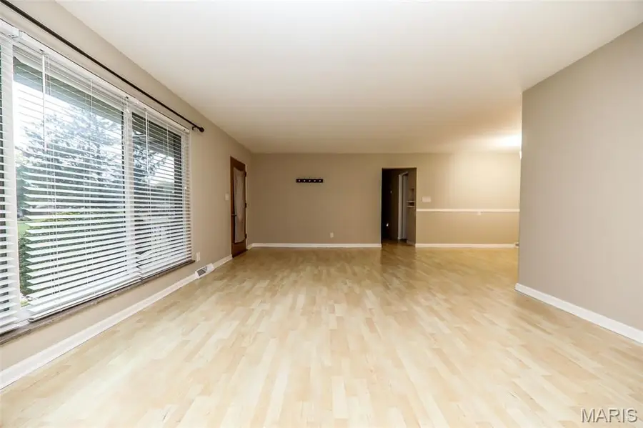 125 Barrington Drive, Belleville, IL 62223 - Image #2