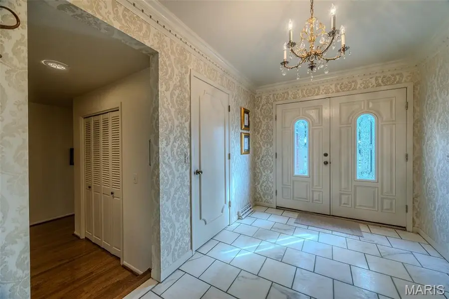 21355 Ember Road, Lebanon, MO 65536 - Image #3