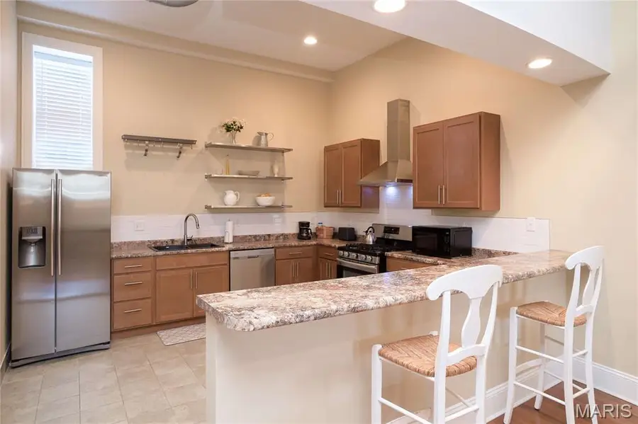 2315 Tennessee Avenue #D, Saint Louis, MO 63104 - #3