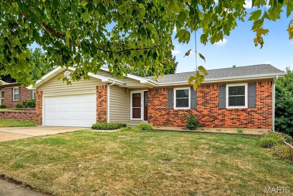 12122 Beckford Estates Drive, Maryland Heights, MO 63043 - Image #1