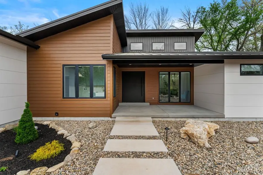 4513 Du Bourg Lane, Saint Louis, MO 63128 - #2