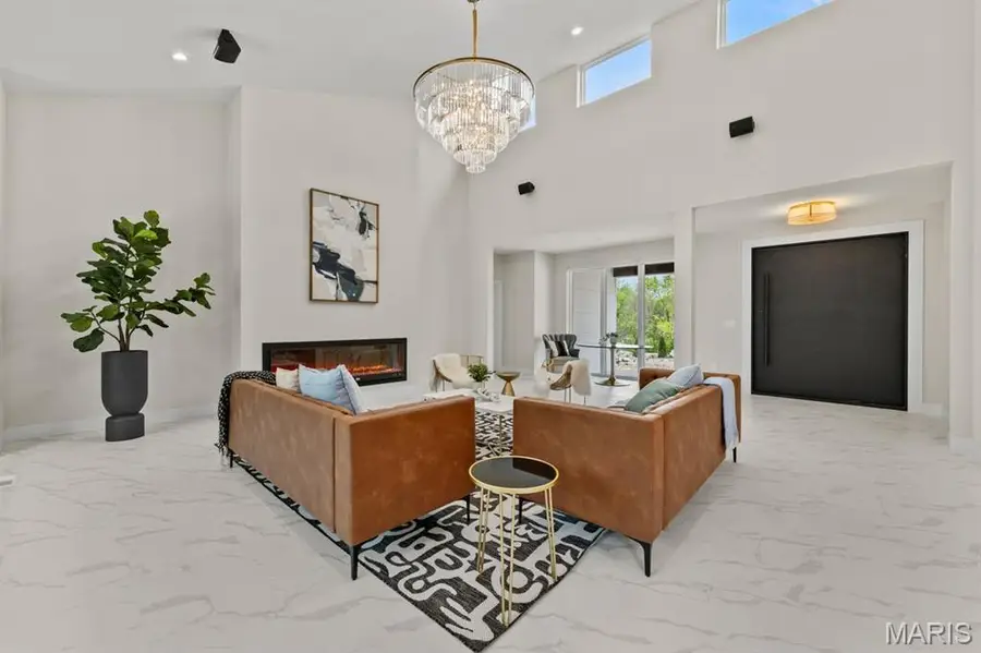 4513 Du Bourg Lane, Saint Louis, MO 63128 - #3