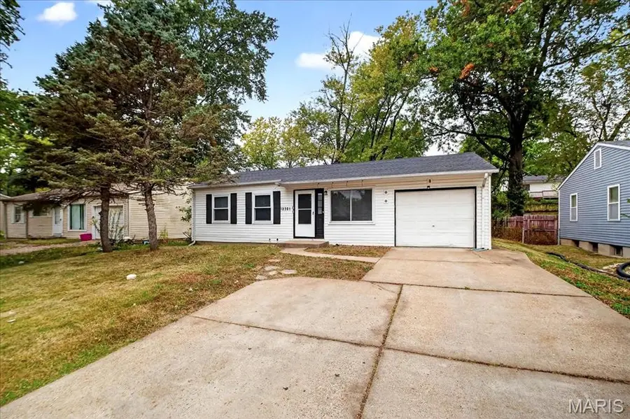 12321 Santa Maria Drive, Saint Louis, MO 63138 - Image #2