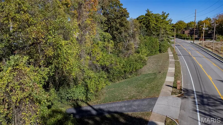 591-593 N Ballas Road, Des Peres, MO 63122 - Image #2