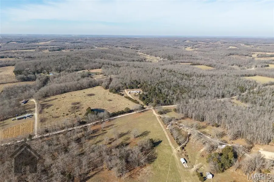 21075 Banner Drive, Crocker, MO 65452 - Image #3