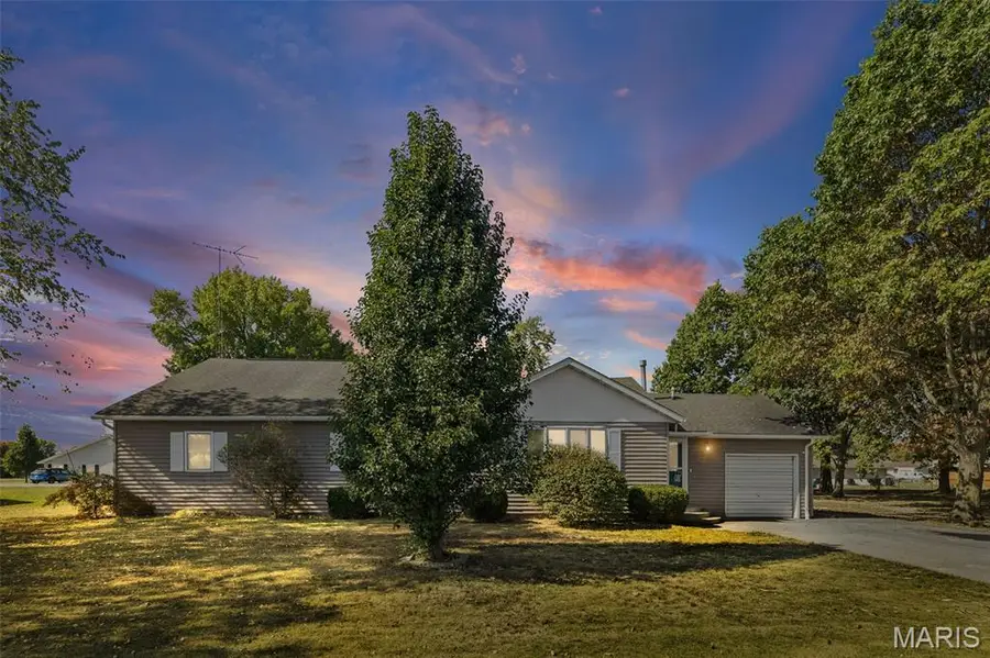 Address Withheld By Seller, Sparta, IL 62286 - Image #2