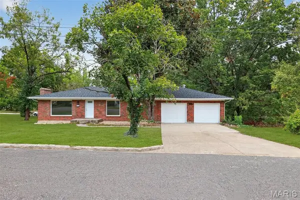 315 Hillcrest Drive, Bourbon, MO 65441