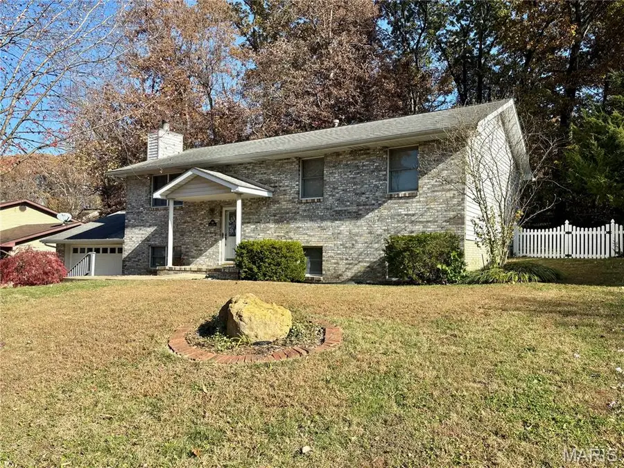 116 Valleywood Court, Bethalto, IL 62010 - Image #2