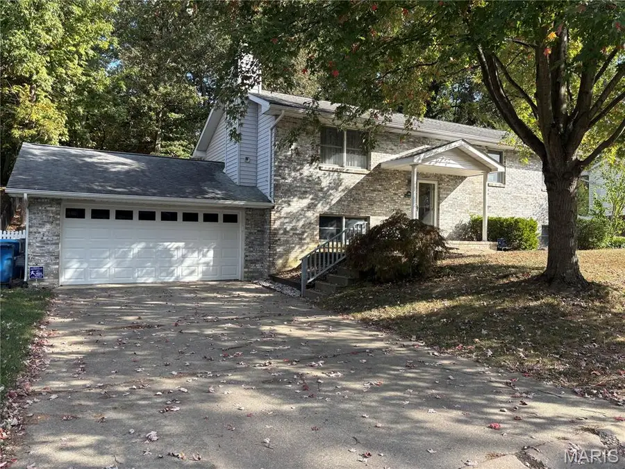 116 Valleywood Court, Bethalto, IL 62010 - Image #3