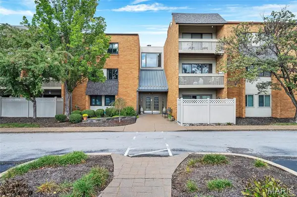 950 E Rue De La Banque #L1, Creve Coeur, MO 63141