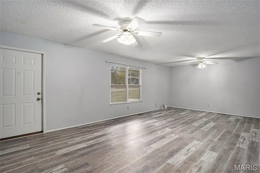 6787 Lesli Mari Court, Florissant, MO 63033 - Image #3