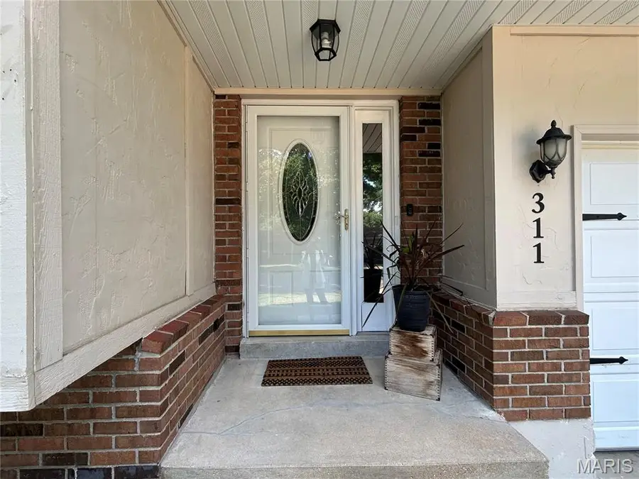 311 Meadow Drive, Washington, MO 63090 - Image #2