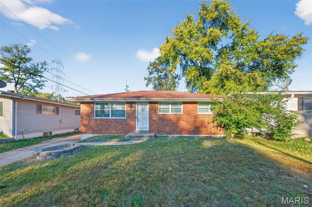 11809 Bridgevale Avenue, Saint Louis, MO 63138 - #1