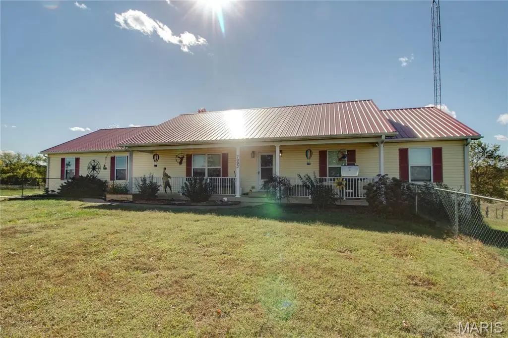 7093 Drew Road, Plainview, IL 62685 - Image #1