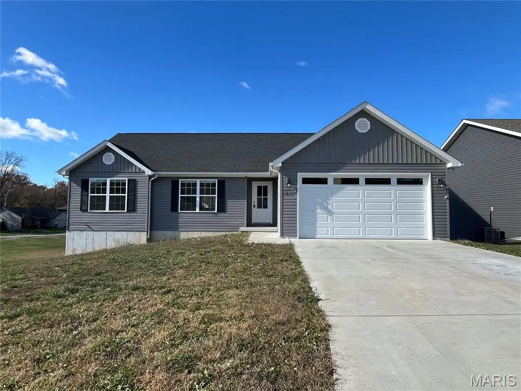 422 Holtgrewe Farms Loop, Washington, MO 63090 - Image #1