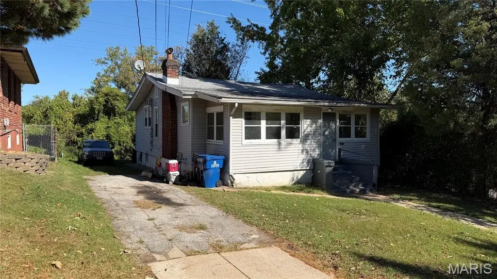 7441 Trenton Avenue, University City, MO 63130 - #1