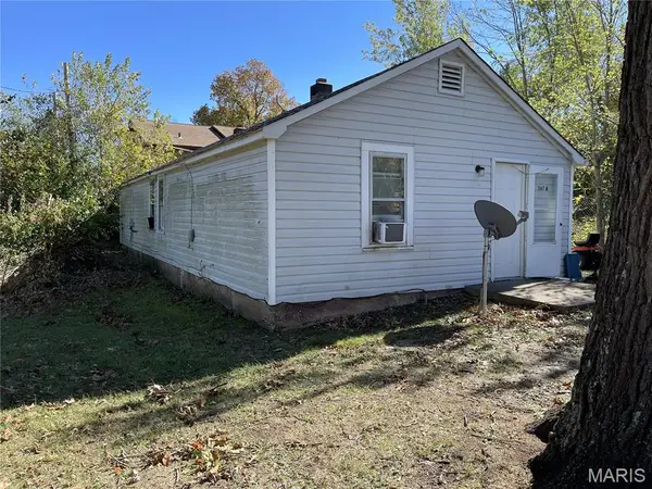 567 N Mapleshade Road, Cuba, MO 65453