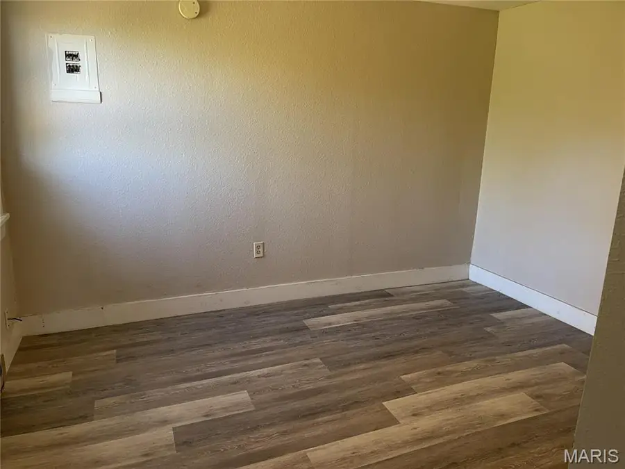 567 N Mapleshade Road, Cuba, MO 65453 - Image #3