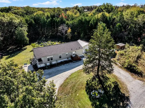 6 Cindy Drive, Luebbering, MO 63061