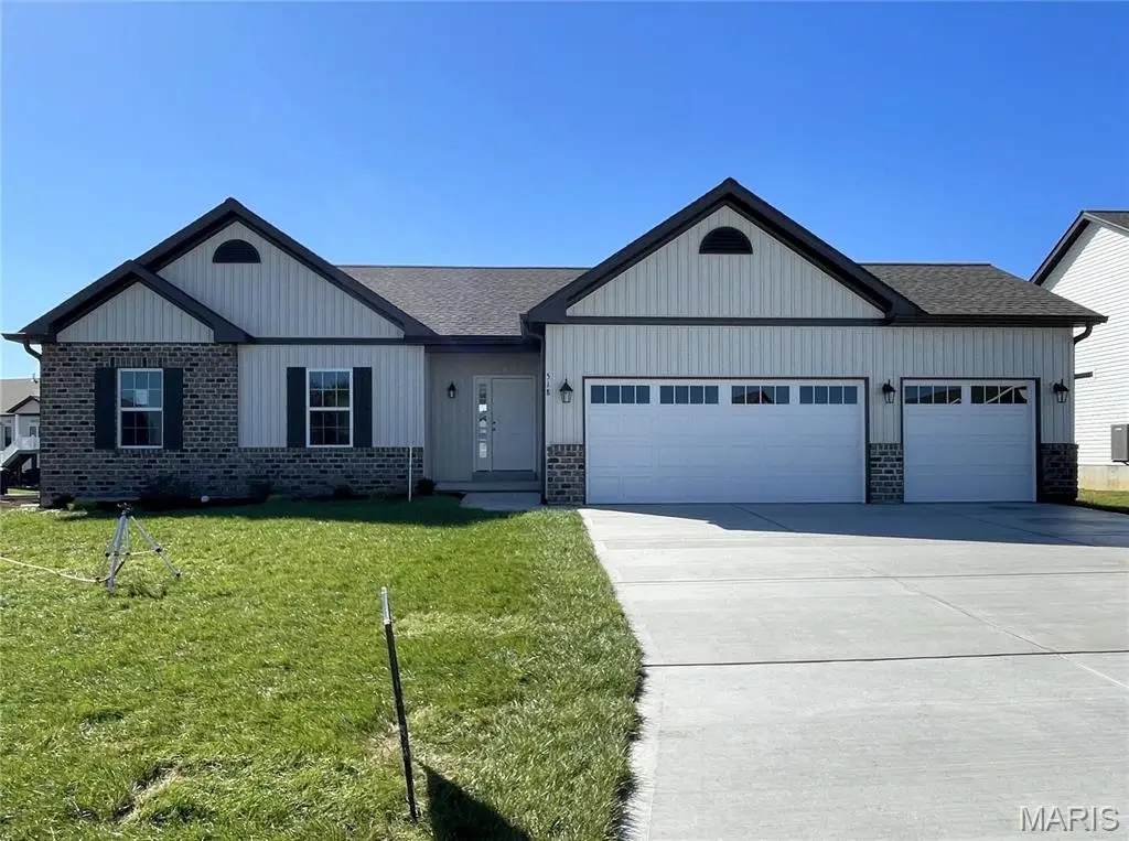 518 Clarks Crossing, Moscow Mills, MO 63362 - Image #1