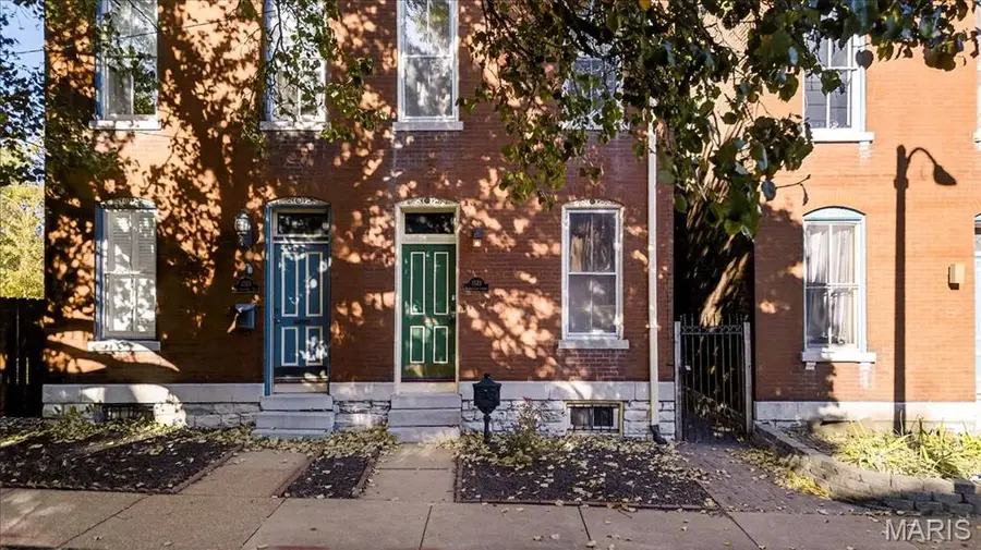 1323 Shenandoah Avenue, Saint Louis, MO 63104 - Image #3