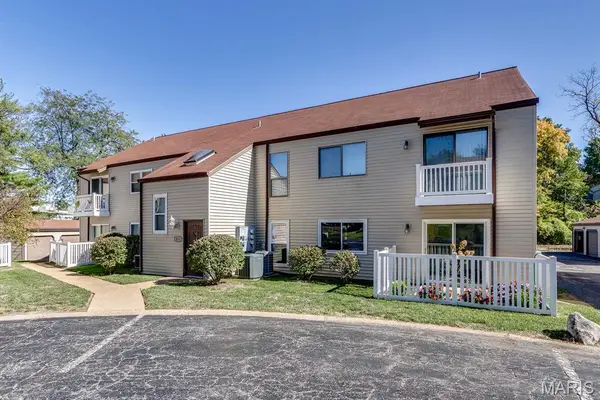 1306 Glendale Gardens Drive #B, Glendale, MO 63122