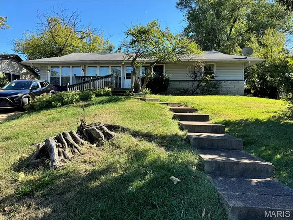 740 Montego Drive, Crestwood, MO 63126