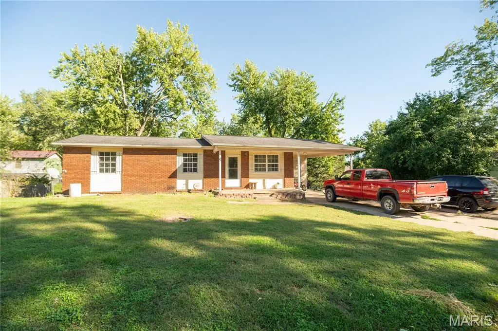 910 Carney Street, Dexter, MO 63841 - Image #1