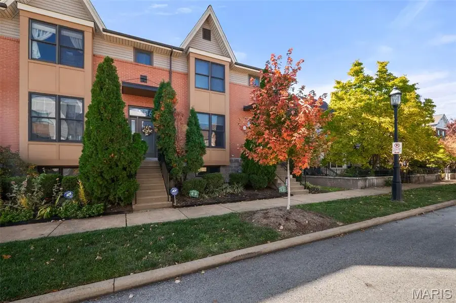 4208 Olive Street #4208, Saint Louis, MO 63108 - Image #2