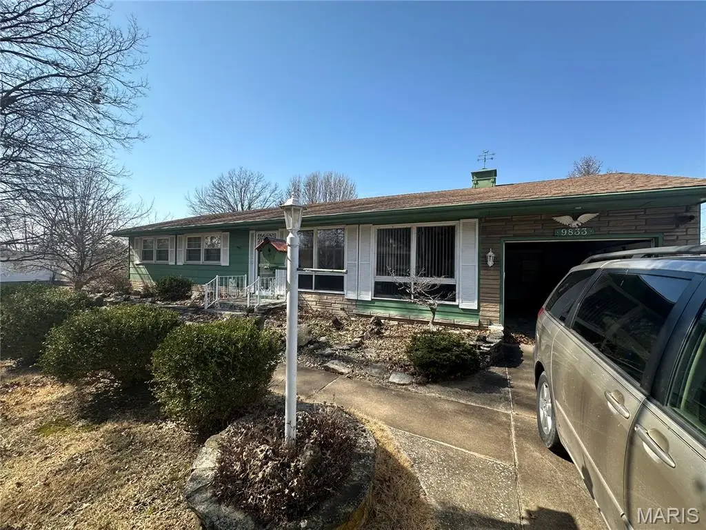 9833 Gloucester Drive, Saint Louis, MO 63137 - Image #1