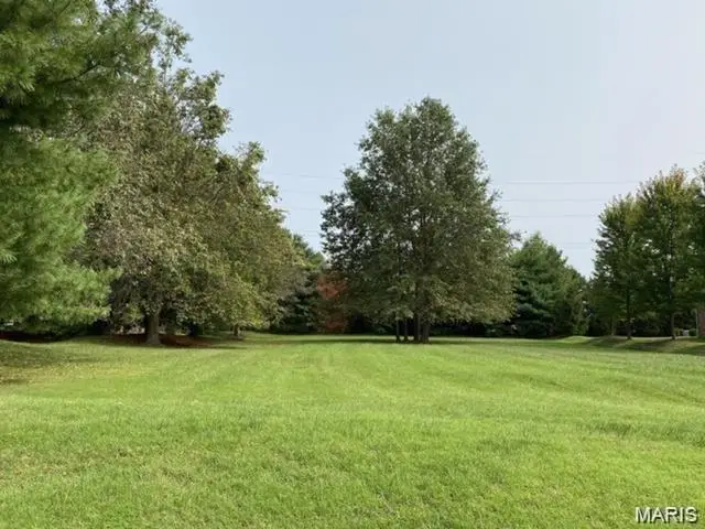 100 Bristol Park Lane, Edwardsville, IL 62025 - Image #2