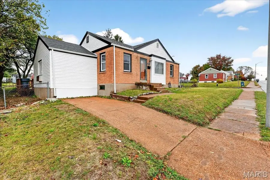 7401 Morganford Road, Saint Louis, MO 63116 - Image #2