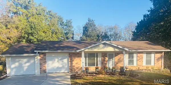 2340 Oak Drive, O'Fallon, MO 63368