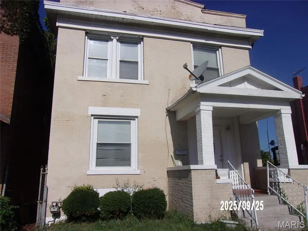 1387 Temple Place, Saint Louis, MO 63112 - Image #1