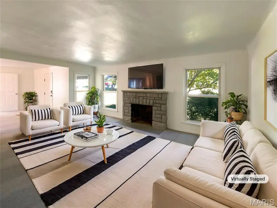 4642 Theiss Road, Saint Louis, MO 63128 - Image #3