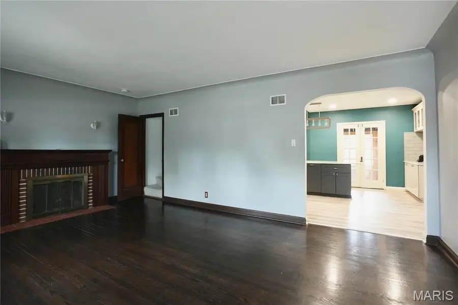 1647 Talisman Lane, Saint Louis, MO 63138 - Image #2