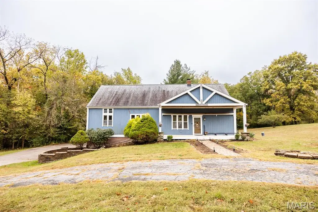 130 Covered Bridge Lane, Belleville, IL 62221 - Image #1