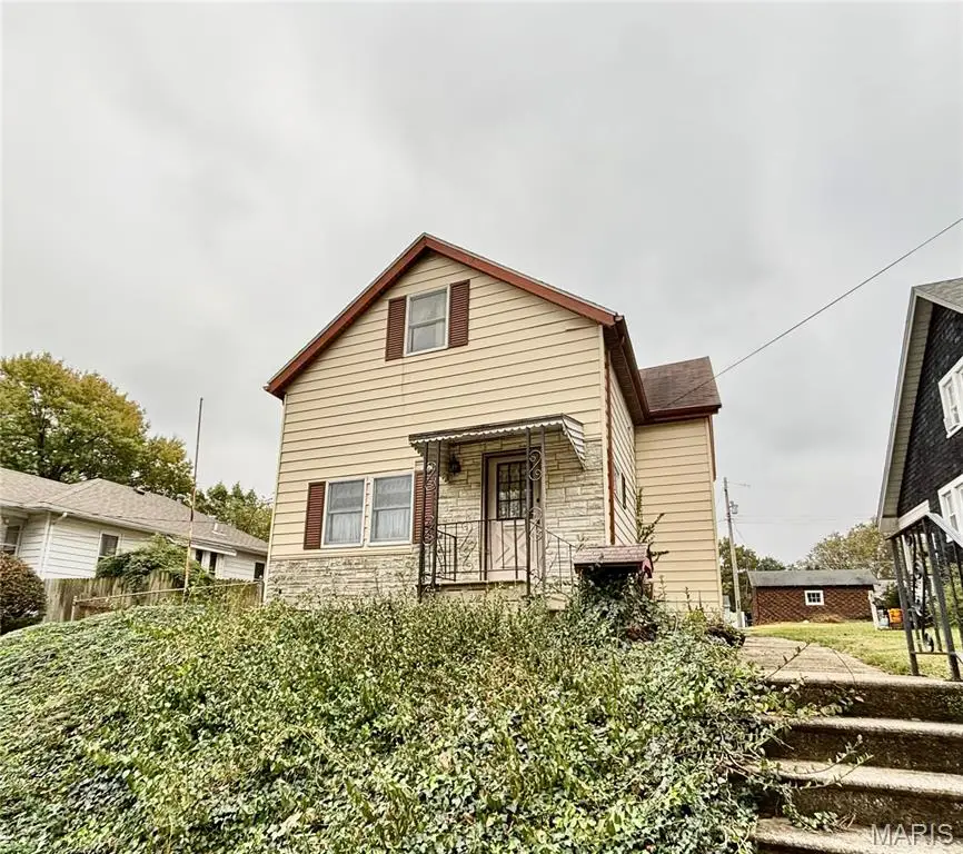 320 W Cleveland Avenue, Belleville, IL 62220 - Image #1