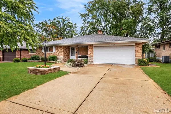 725 Buckley Road, Mehlville, MO 63125