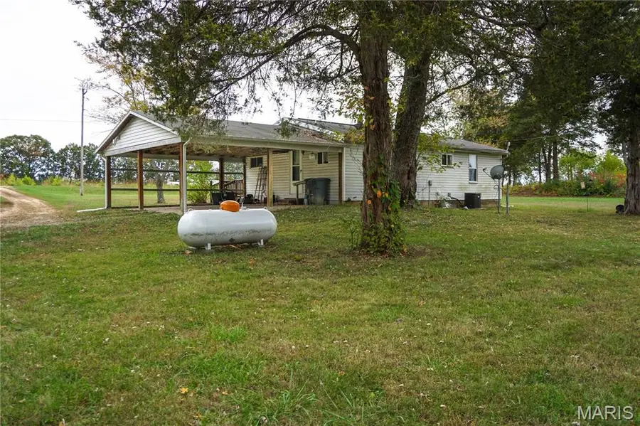 19811 Vineyard Outer Road, Saint James, MO 65559 - Image #2