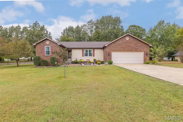 3221 Scarlet Drive, Poplar Bluff, MO 63901