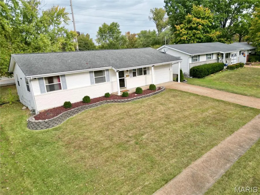 2755 Benne Drive, Florissant, MO 63031 - Image #2