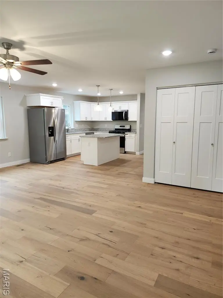 652 N Kansas Street #652-B, Edwardsville, IL 62025 - Image #3